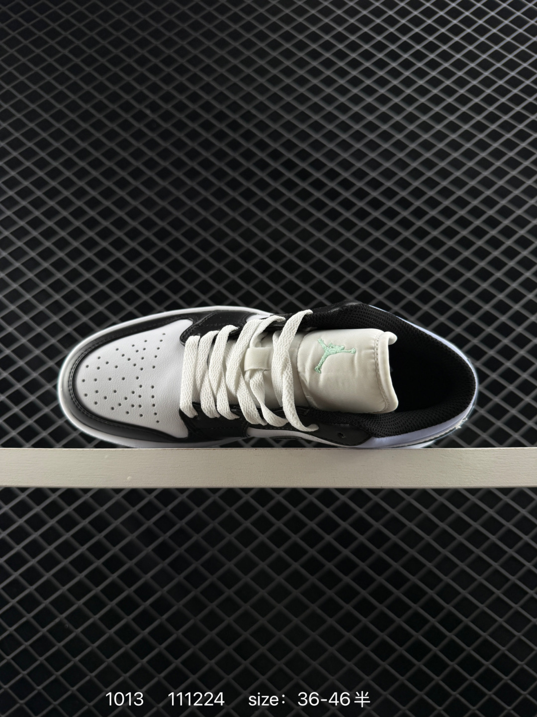 Nike Wmns Air Jordan 1 Low GS”Team Gold“